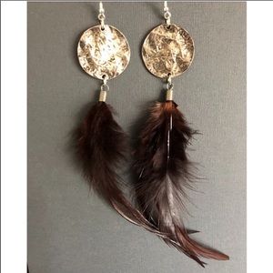 Hammered metal and feather earrings NWT